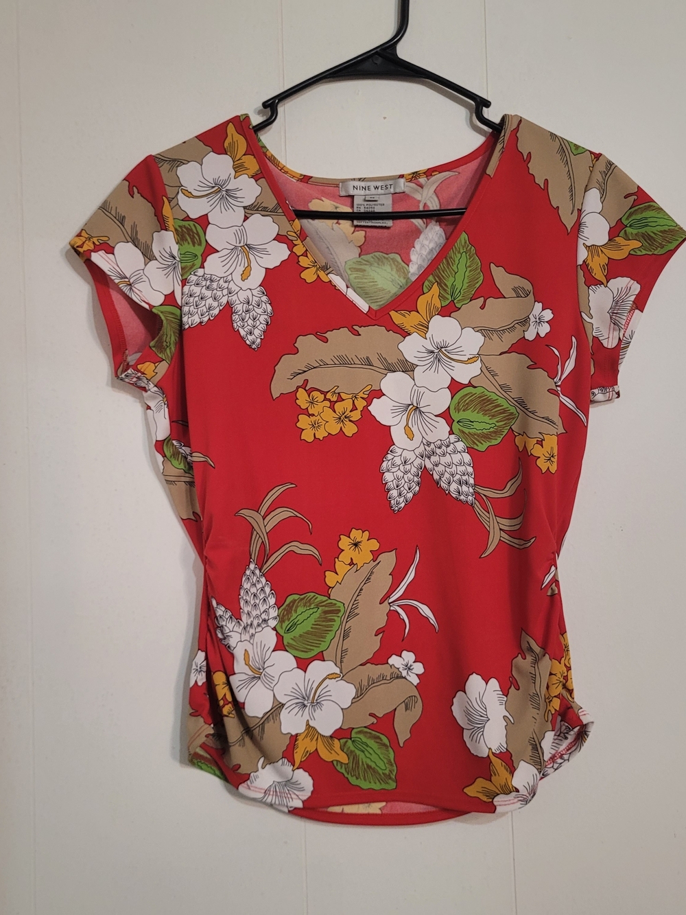Nine West Red Floral V-Neck Top